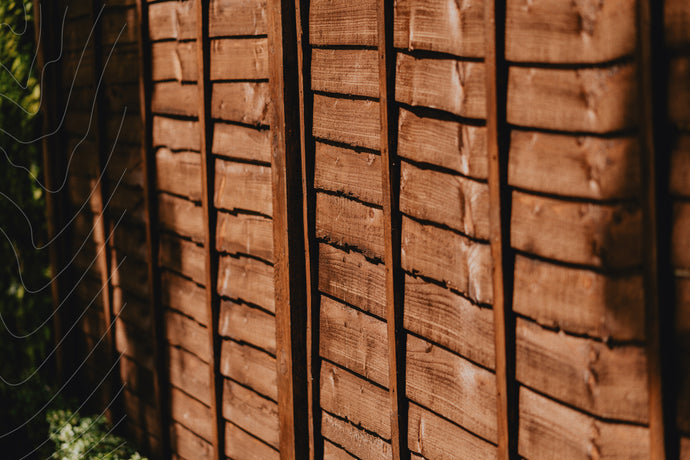 How to Quickly Spray a Fence